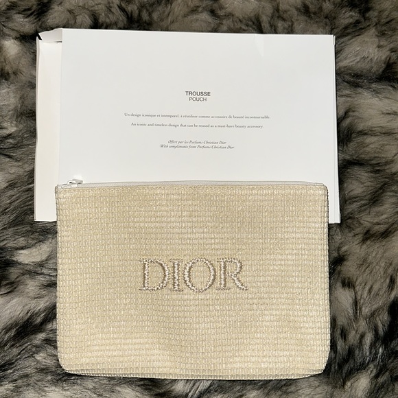 Dior Raffia Pouch - Picture 4 of 4